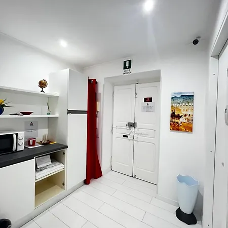 Gladiatorooms - Colosseo ゲストハウス ローマ